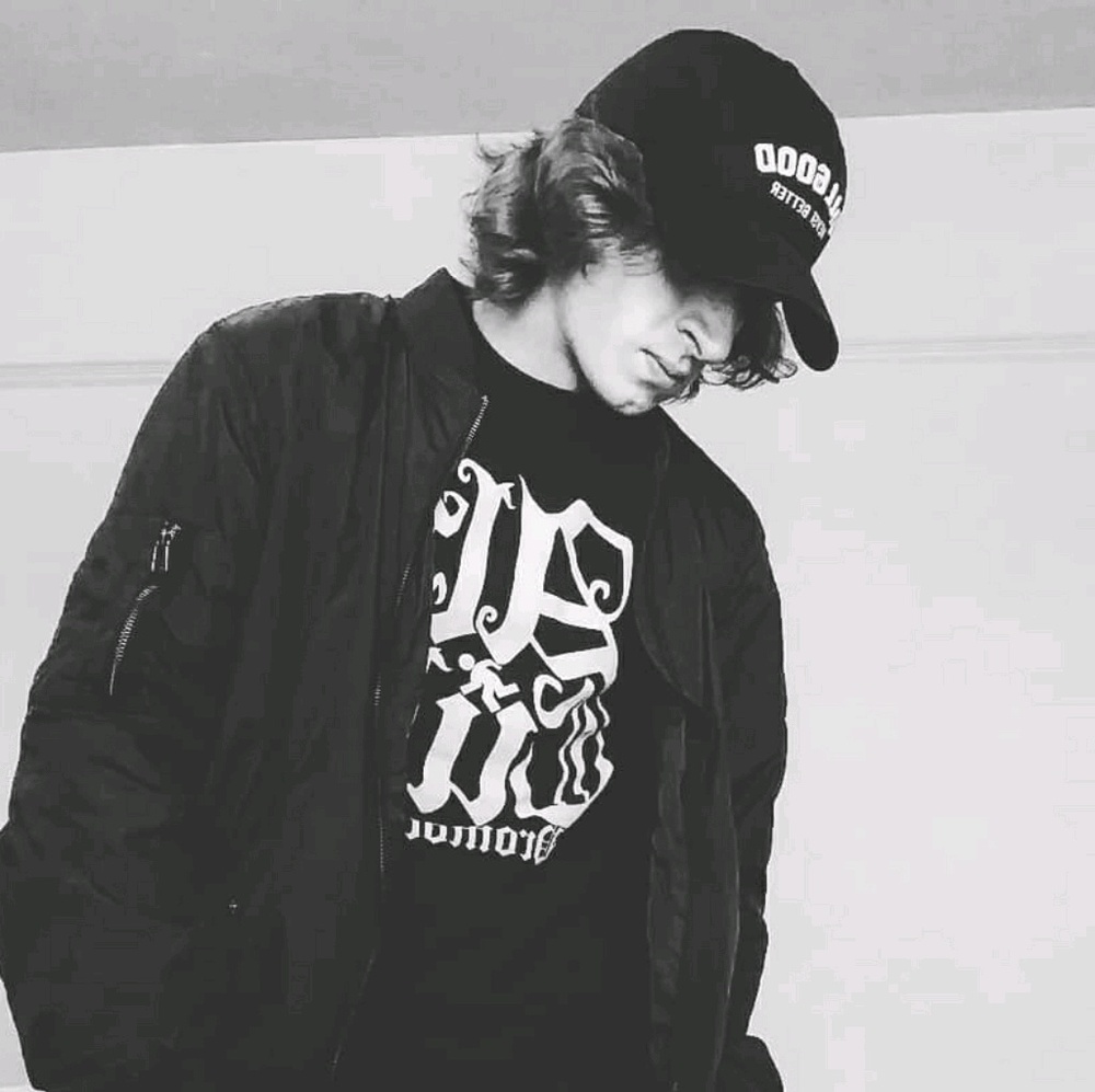 Meet your Posher, Joseph